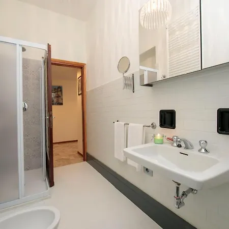 Glisente Sleeps 4 *